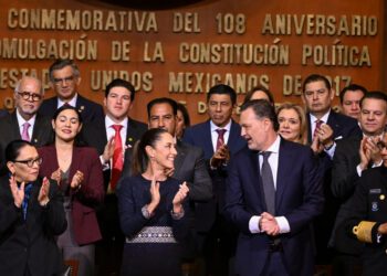 Contra reelección y nepotismo, Claudia