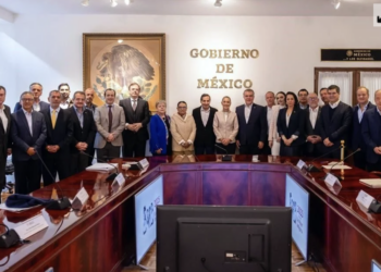 Se reúne Sheinbaum con empresarios en Palacio Nacional