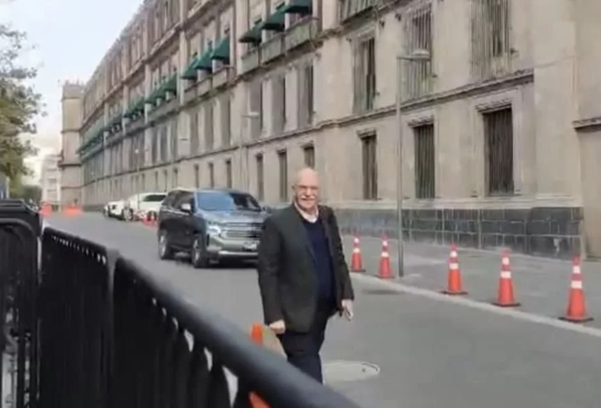 Se reúne Sheinbaum con Gabinete en Palacio Nacional