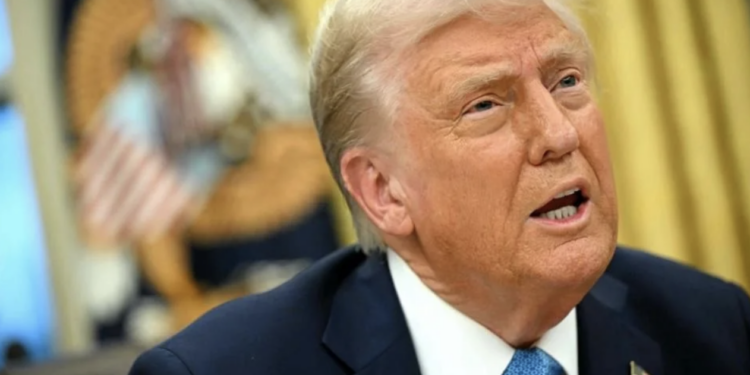 Confirma Trump pausa por acuerdo contra migrantes y droga