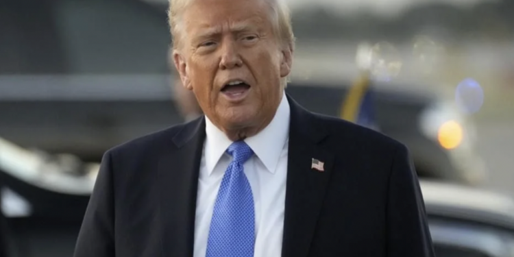 Afirman que Trump ‘está molesto’ ante pocas deportaciones