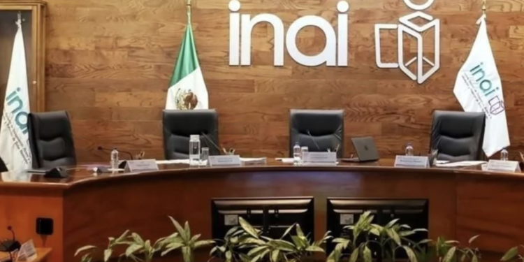 Remueve INAI a funcionarios acusados de extorsión por FMF