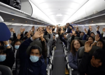 Deportan con Trump mil 650 paisanos vía aérea