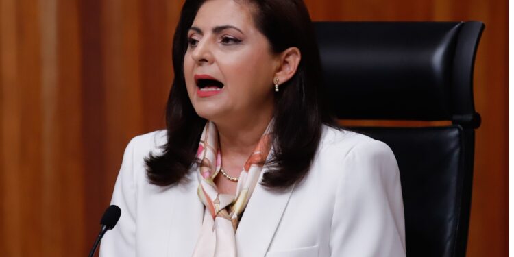Pide TEPJF que Ministros se excusen de suspensión