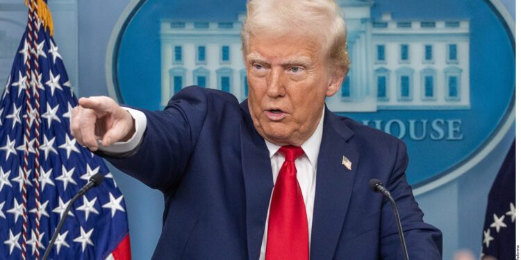 Podrían aranceles causar dolor en EU: Trump