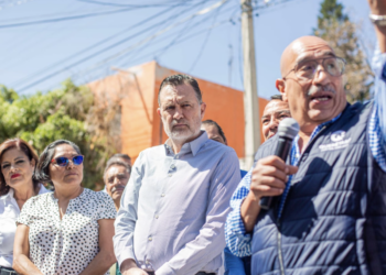 Entrega el gobernador  calle Pino Suárez en SJR