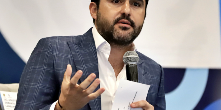 No renunciaron, fueron expulsados