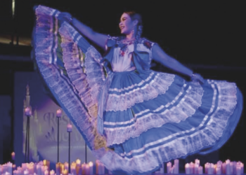 “Al resplandor de México”, ilumina la Facultad de Artes UAQ con danza