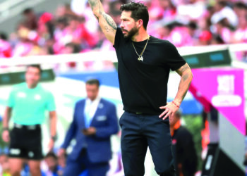 Recomiendan a Cadillac firmar a Sergio Pérez en 2026