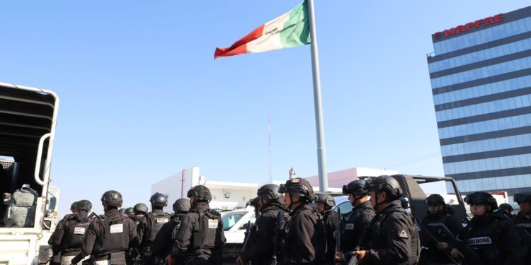 Despliegan 200 elementos de la Guardia Nacional en Querétaro a la frontera norte
