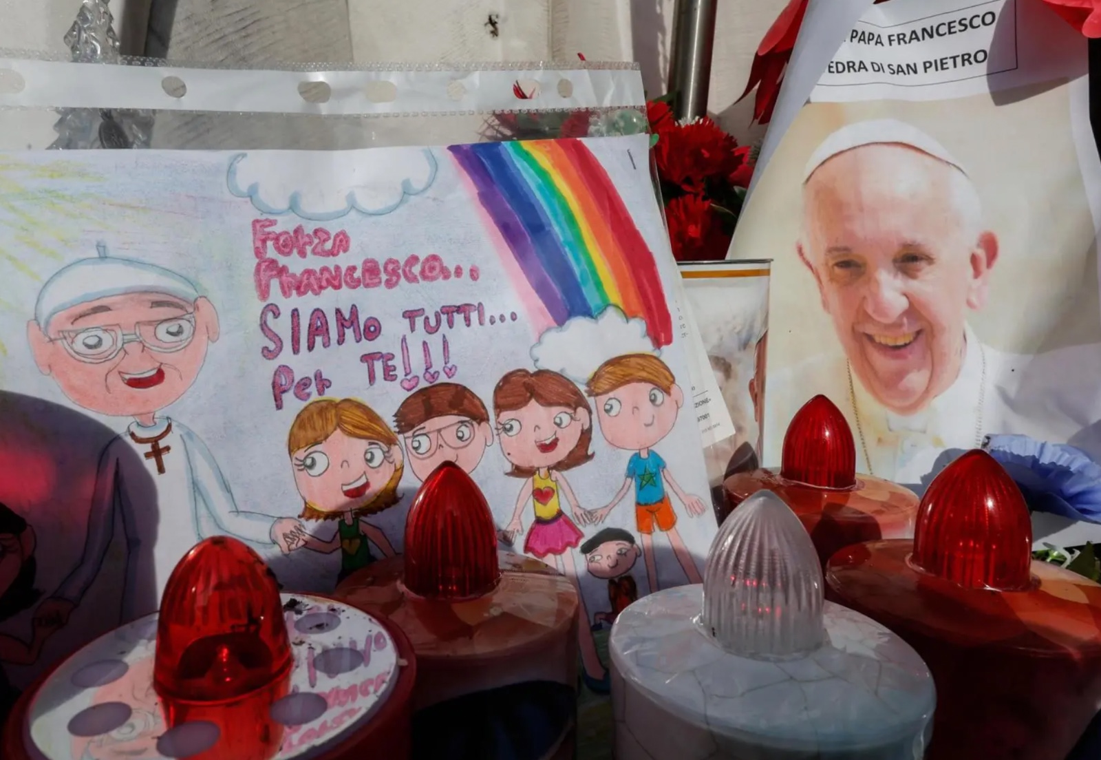 Papa Francisco sigue con su tratamiento, de buen humor