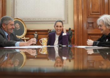 Boric llama a Sheinbaum para “fortalecer la cooperación” en medio de guerra comercial
