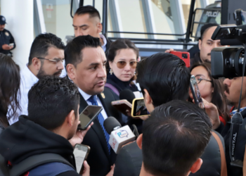 Entrega Kuri equipamiento a POES y policías municipales