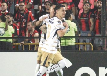 Gallos recibe  a Mazatlán