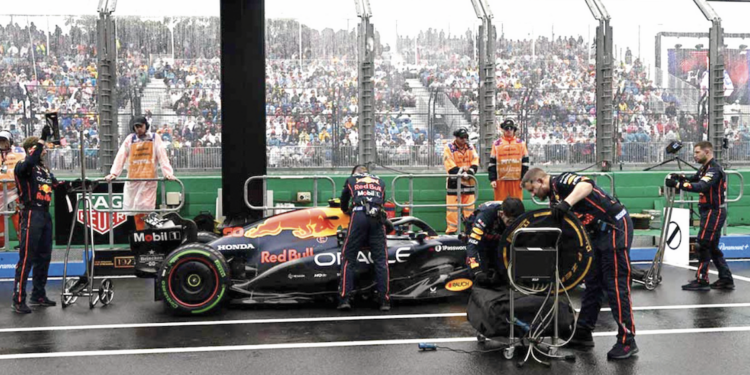 ‘Checo’ lo hubiera hecho mejor, dicen en el Reino Unido