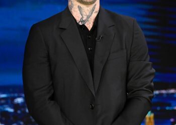 Maroon 5 anuncia álbum