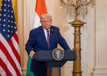 Ahora amenaza Trump: pagan agua o aranceles