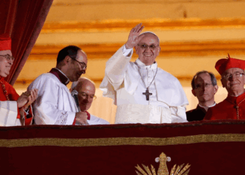 Francisco cambió el funeral de los Papas