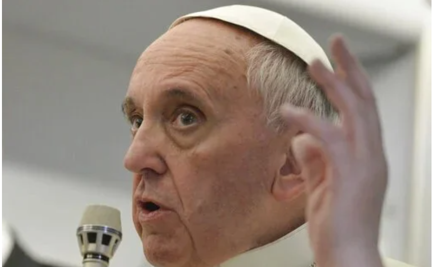 Murió el papa de un derrame cerebral