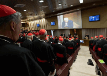 Cardenales siguen “escuchándose” antes de elegir al Papa