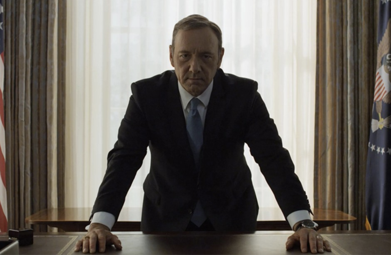 Kevin Spacey resucita a Frank Underwood en clip de Netflix