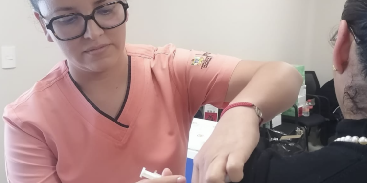 Aplicadas 541 mil 307 dosis de vacuna contra influenza