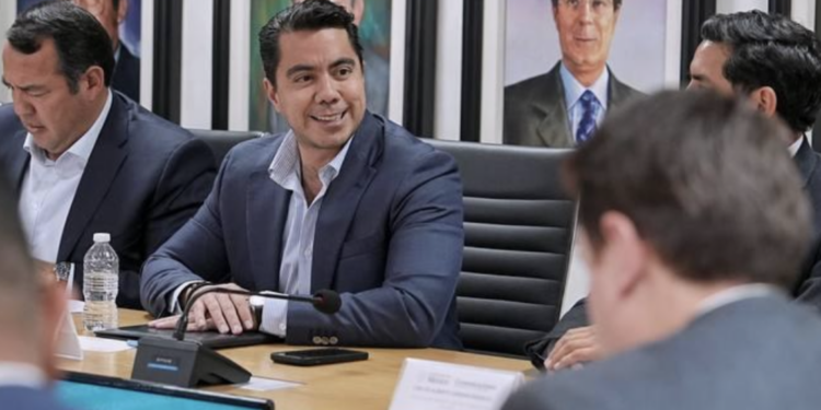 Pide Memo Vega a IEEQ investigar bardas con mención a aspirantes