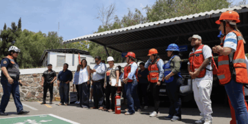 Participa UAQ en 1° Simulacro Nacional 2025 con ejercicio de incendio en Servicios Escolares