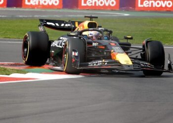 Red Bull, preocupado por futuro de Max Verstappen y el RB21