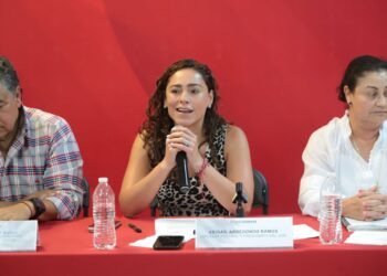 “Claro que hay corcholatas del partido”, dice Abigail Arredondo del PRI