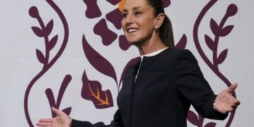 “Son el presente de México”: Sheinbaum