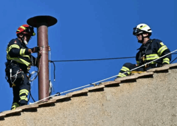 Instalan chimenea en Capilla Sixtina por Cónclave