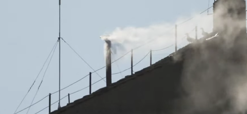 Humo Blanco en la Capilla Sixtina