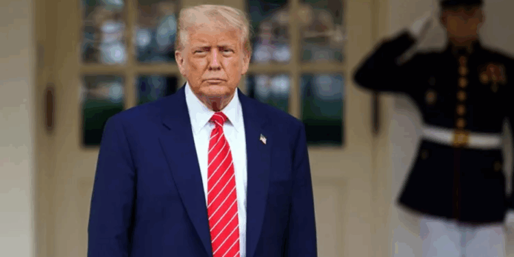 Trump reduce al 80 % aranceles a China y pide a Pekín abrir su mercado