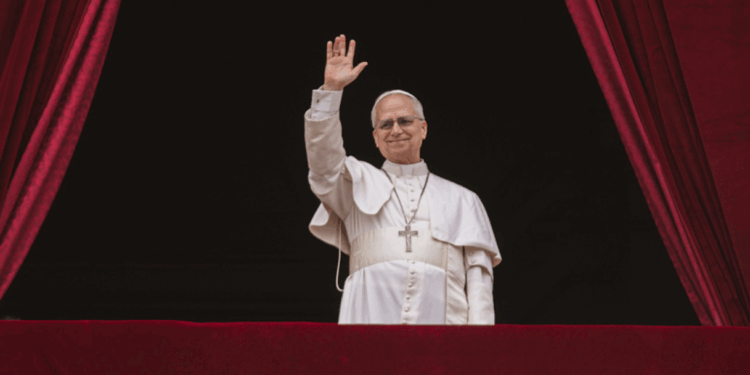 Las primeras novedades de León XIV: oraciones cantadas y latín para una nueva era