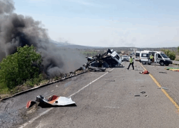 Deja 21 muertos accidente carretero en Puebla