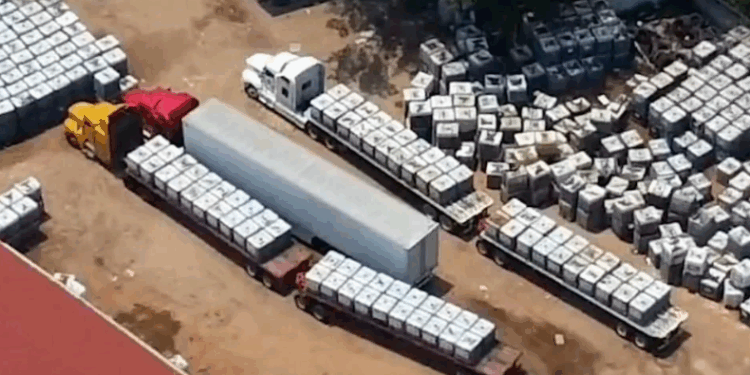 Aseguran más de 3 millones de litros de huachicol en Tabasco