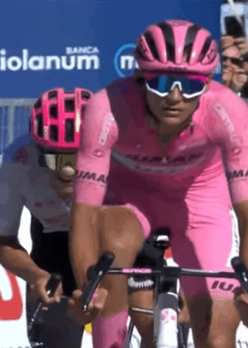 Isaac del Toro se agiganta en la montaña