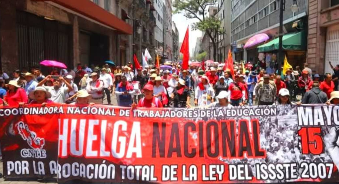 Sección 22 de la CNTE acuerda poner fin a plantón en la Ciudad de México