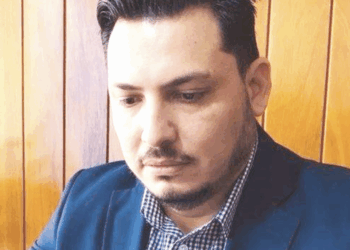 Estampida de Kuri  contra el populismo