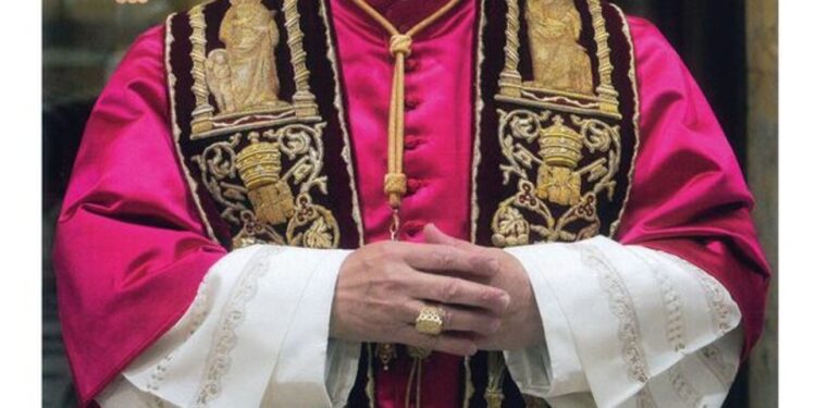 El vestuario de León XIV