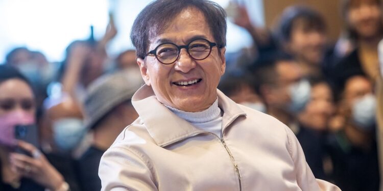 Jackie Chan es incombustible