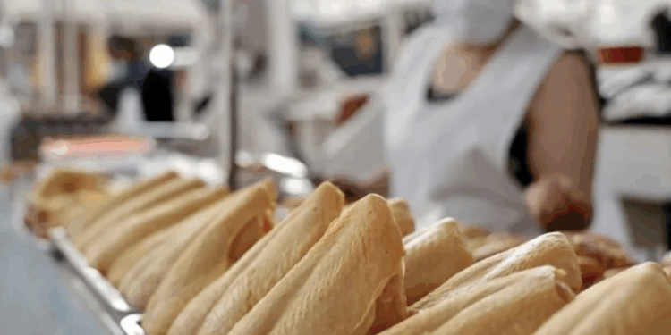 Ponen pechugas de pollo en jaque a México