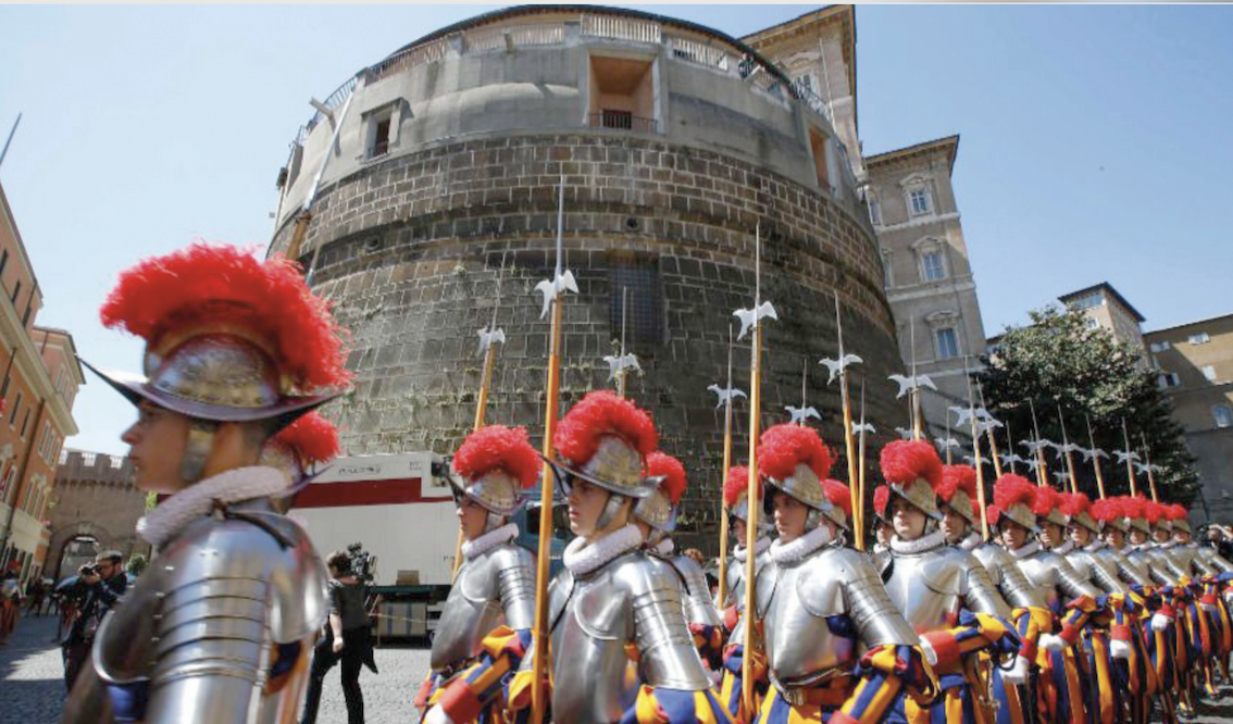 Perfila Vaticano a ‘Papa pastor’