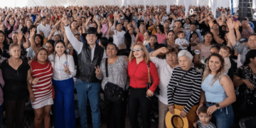 Elogia Rodrigo Monsalvo esfuerzo de las madres
