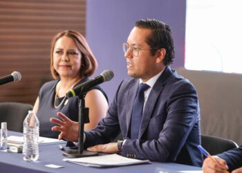 Instala Chepe Guerrero patronato municipal DIF