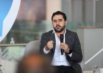 Teme Agustín Dorantes simulación en parlamento abierto para discutir la ‘Ley Censura’