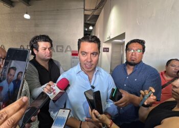 Retira capital media tonelada de cables en desuso