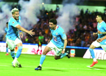 Cruz Azul pega primero y derrota a las Águilas