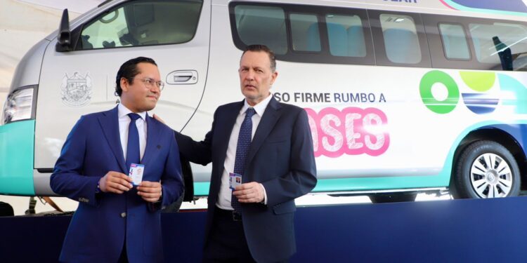 Arranca programa de transporte escolar gratuito en Corregidora